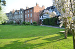 Guildhall & Church Walk